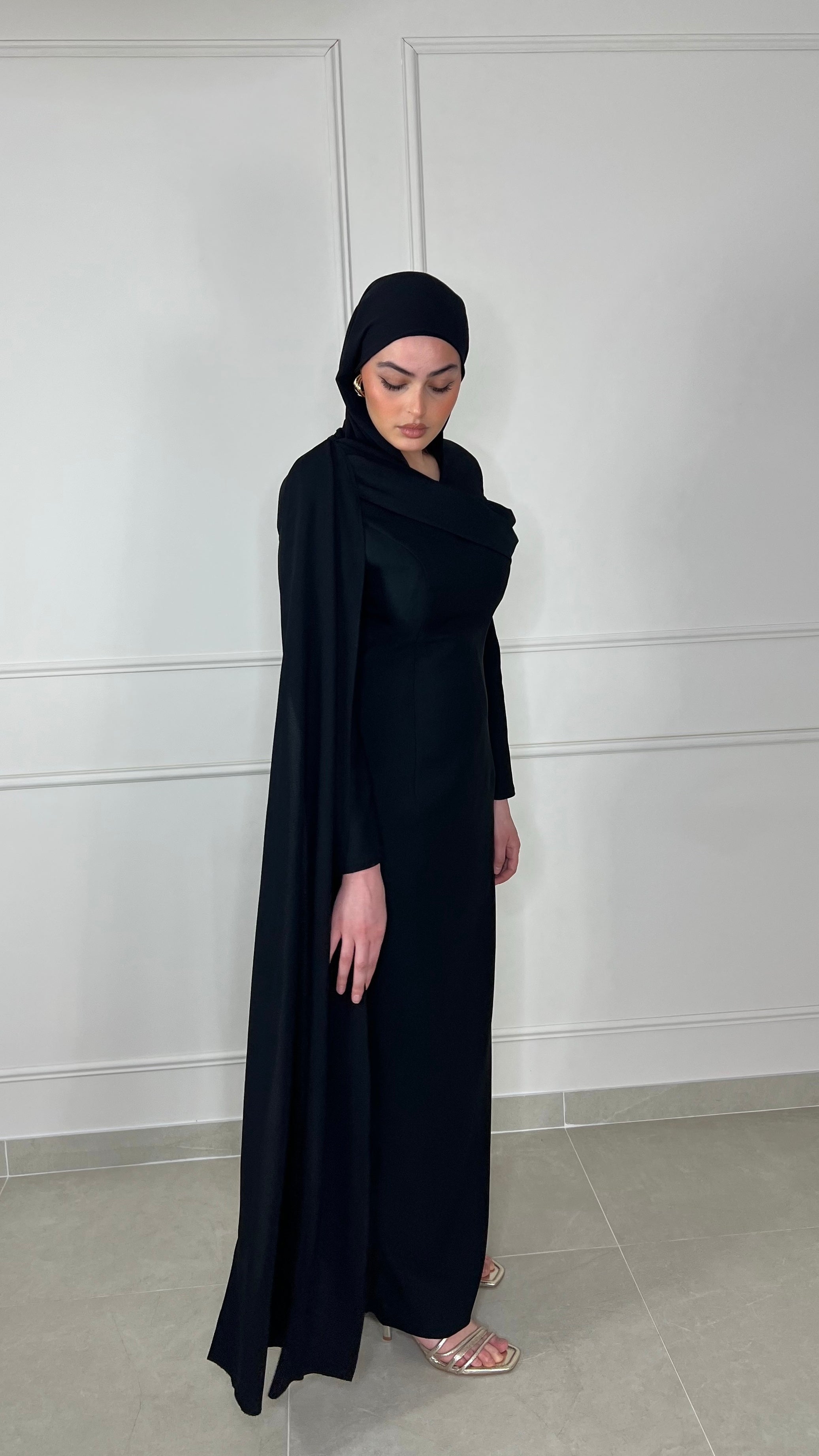 LOUNA black creations